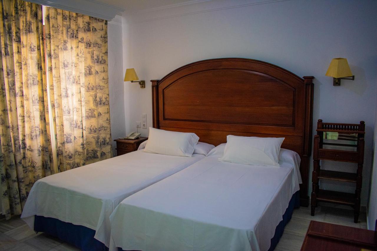 Hotel Playa De Regla Chipiona Extérieur photo